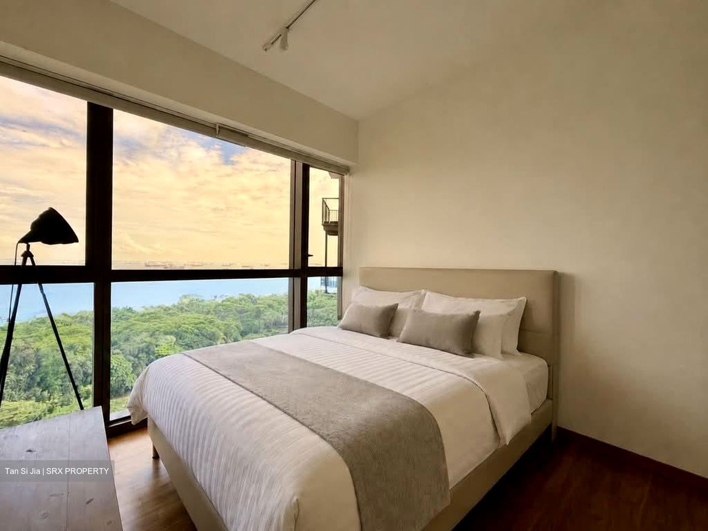 Seaside Residences (D15), Apartment #558032591
